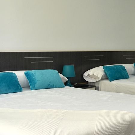 Bed&Breakfast 10 Gerona Buitenkant foto