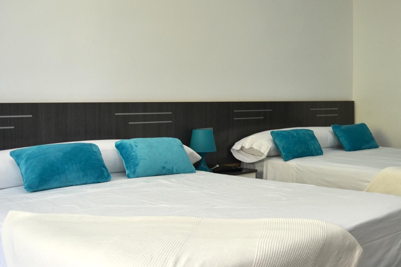 Bed&Breakfast 10 Gerona Buitenkant foto