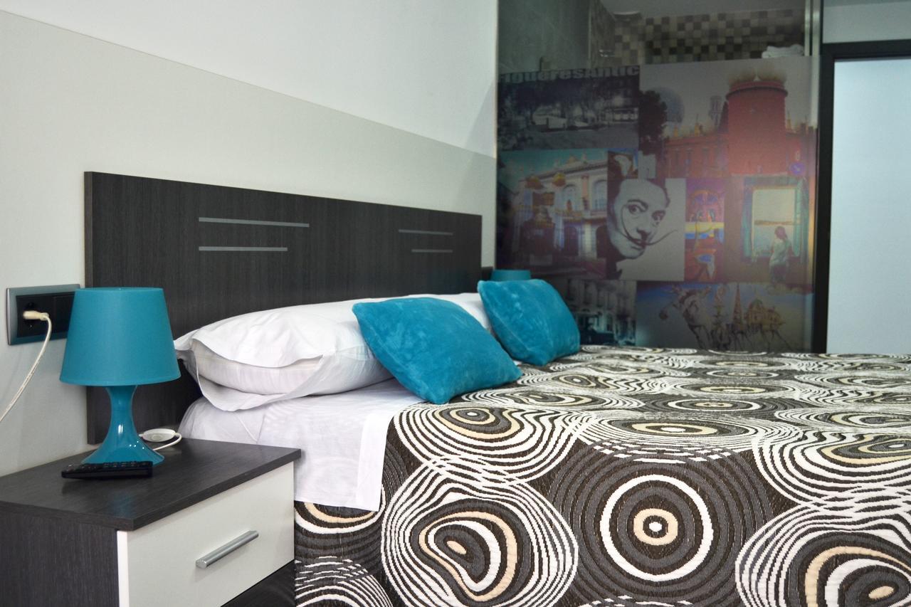 Bed&Breakfast 10 Gerona Buitenkant foto