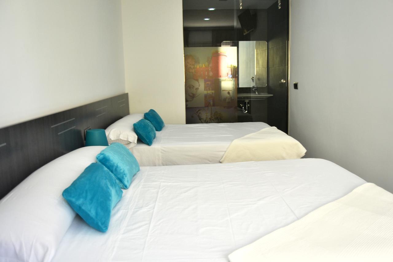 Bed&Breakfast 10 Gerona Buitenkant foto