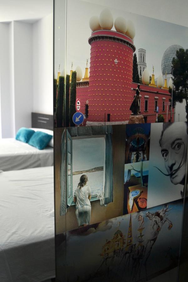 Bed&Breakfast 10 Gerona Buitenkant foto