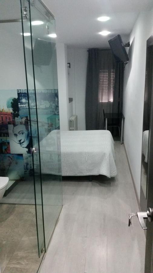 Bed&Breakfast 10 Gerona Buitenkant foto